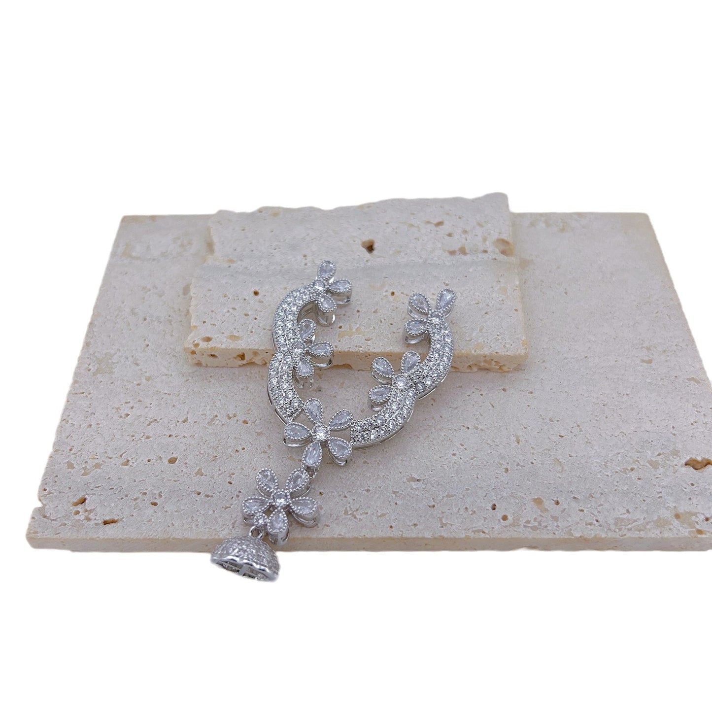Three Layer Pearl Collar Necklace