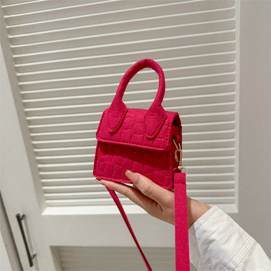 Western style portable shoulder bag