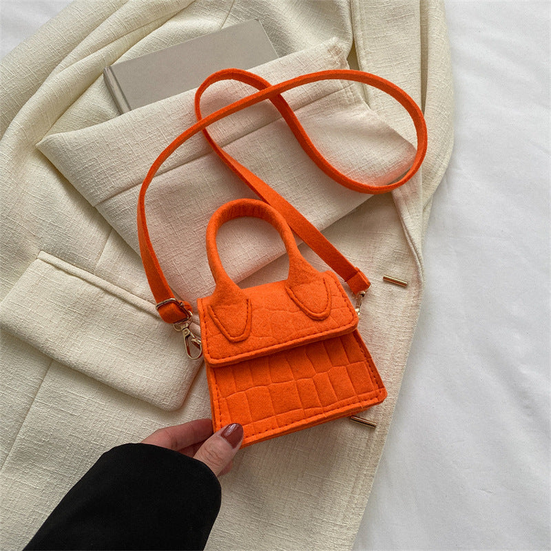 Western style portable shoulder bag
