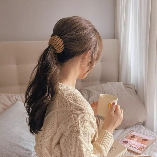Retractable Hair Bun Maker Clip