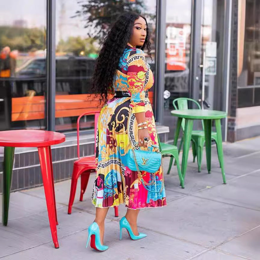 African print long dress in large size with a bow-shaped collar and three-quarter sleeves