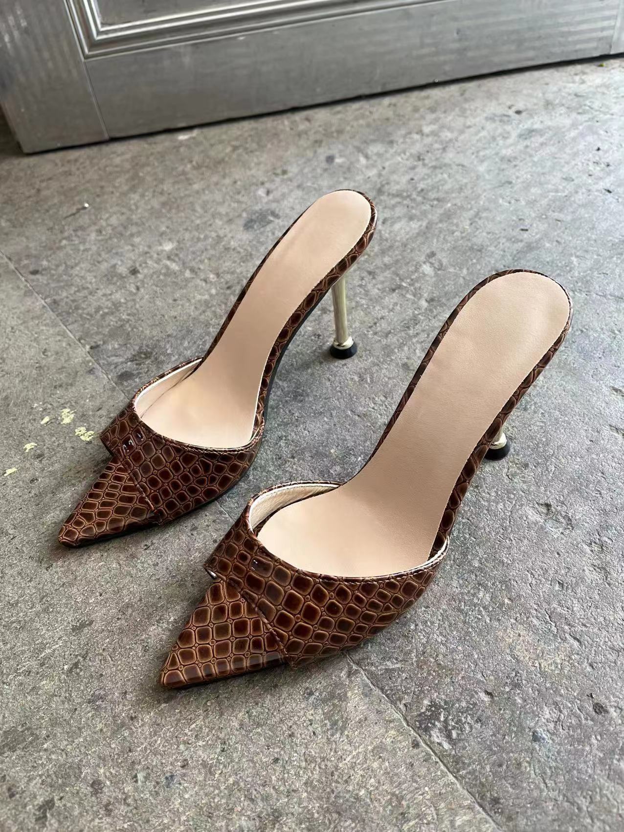 Women Snake Pattern Pointed Toe High Heel Sandals Peep Toe Slippers