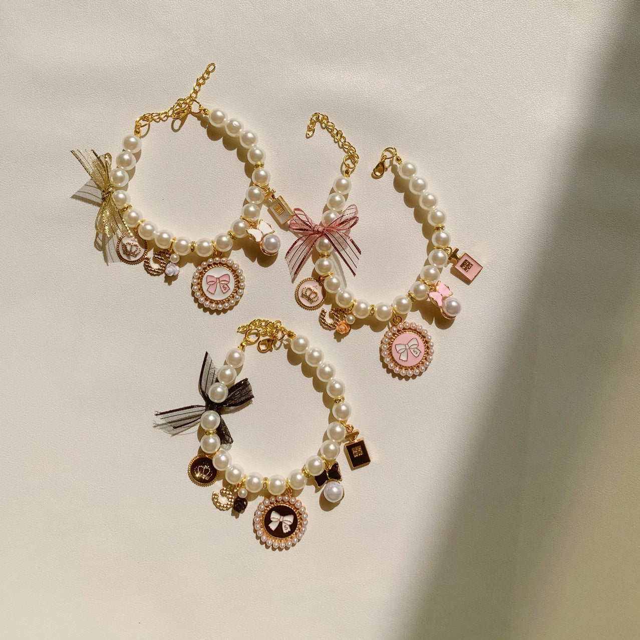 Pet Pearl Necklace Lady Style Dog Cat Collar with Bell