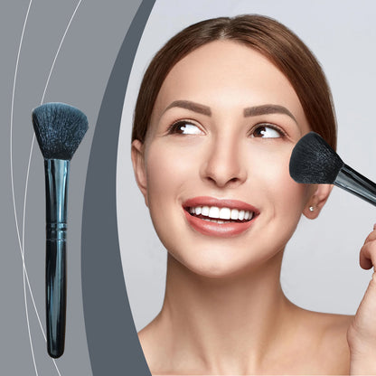 Black Concealer Brush with Soft Bristles