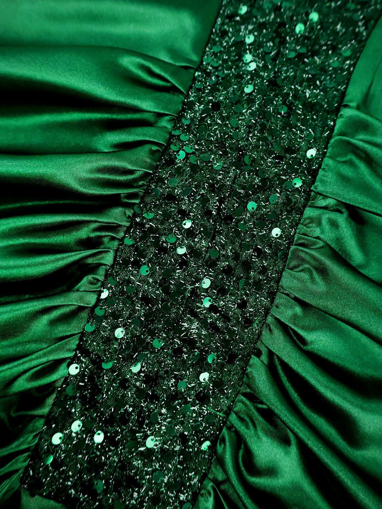 V-Neck Sequined Batwing Sleeve Evening Dress