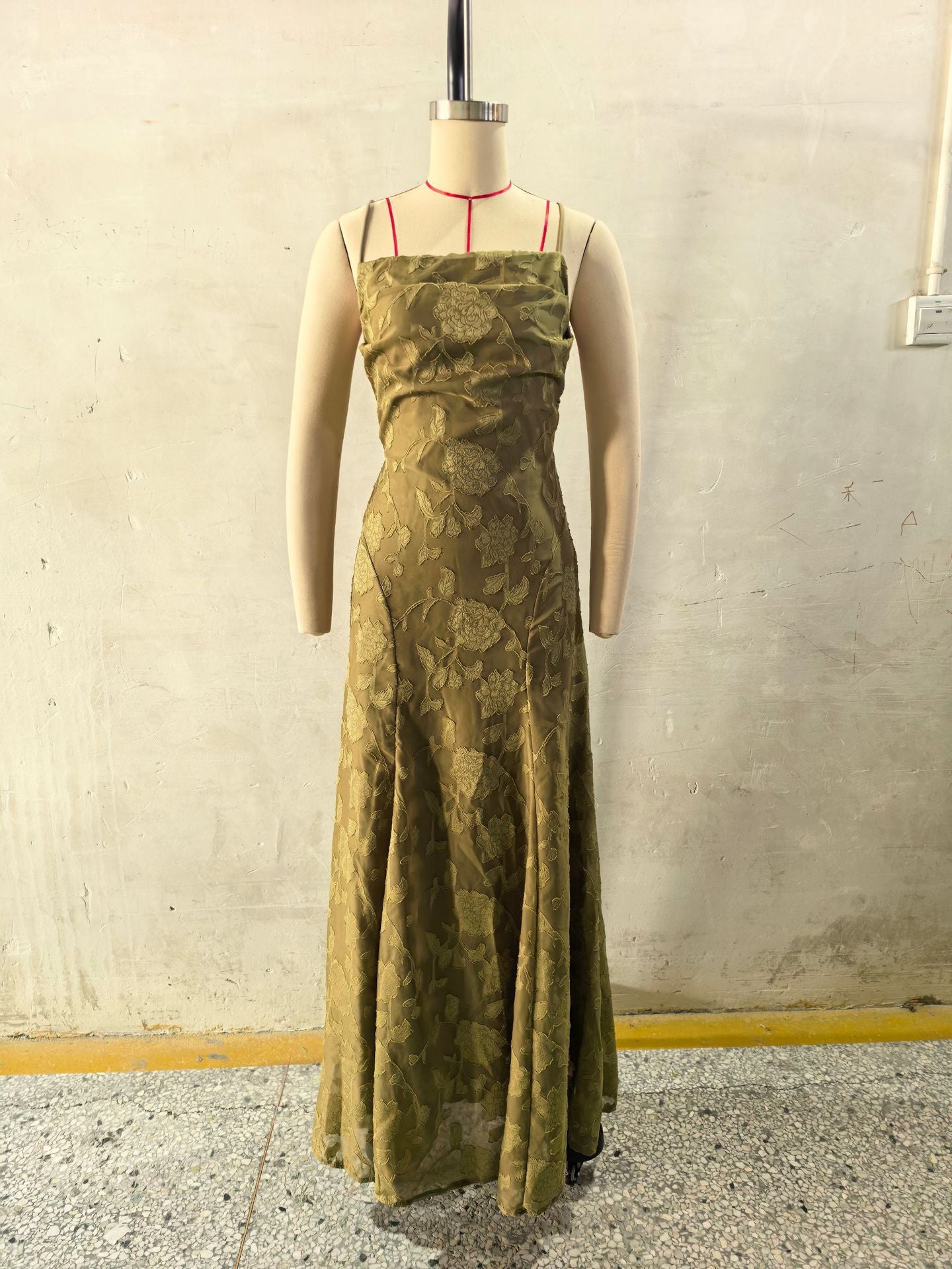 Elegant Lace Backless Evening Dress Drip Depot